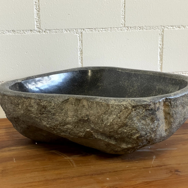 Flussstein Waschbecken A831 / 47x45